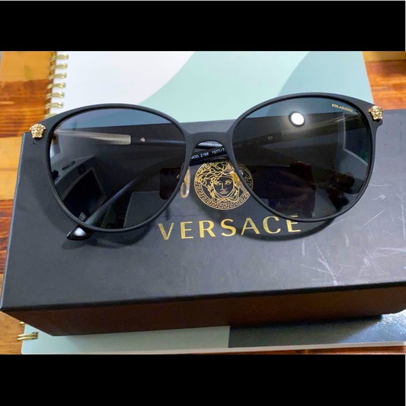 Versace Polarized Women\'s Sunglasses